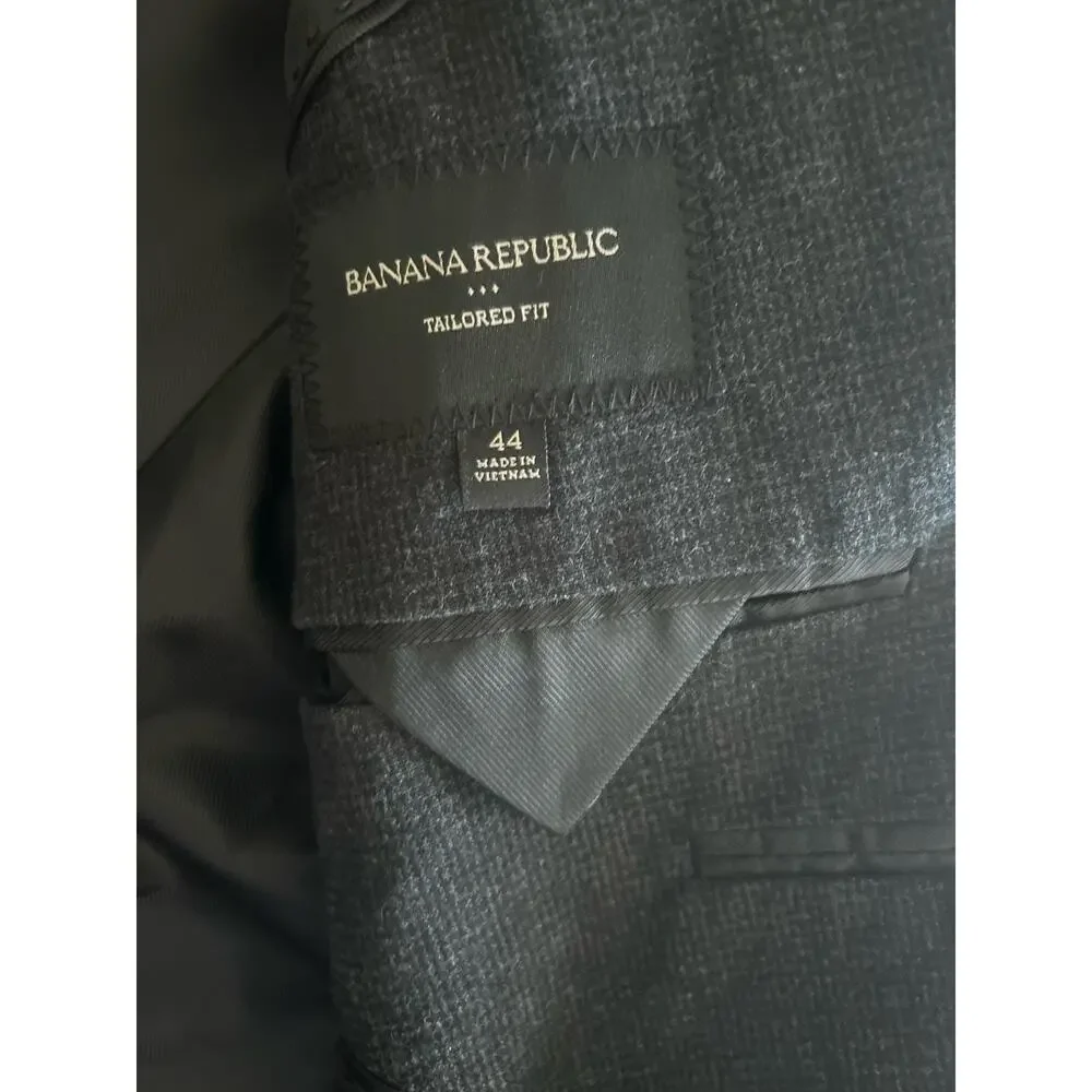Banana Republic this banana